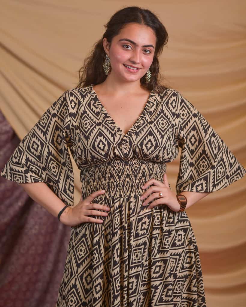 Cinnamon Black Slit Kirtle Dress