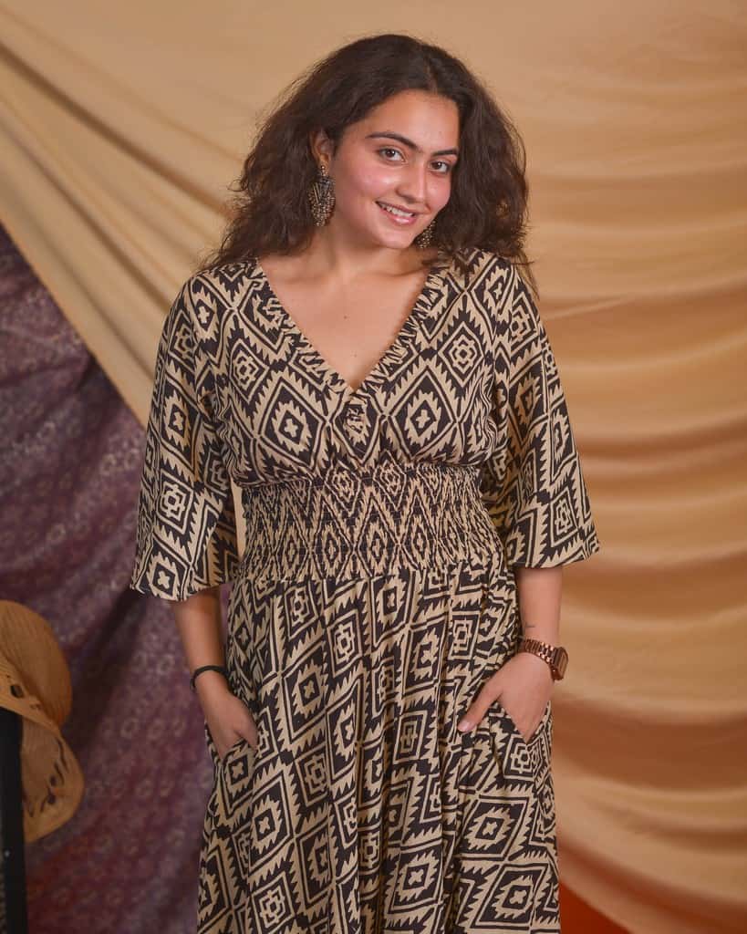 Cinnamon Black Slit Kirtle Dress