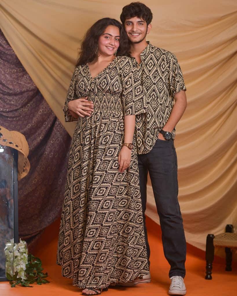 Cinnamon Black Slit Kirtle Couple Set