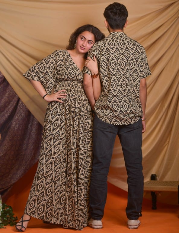 Cinnamon Black Slit Kirtle Family Set