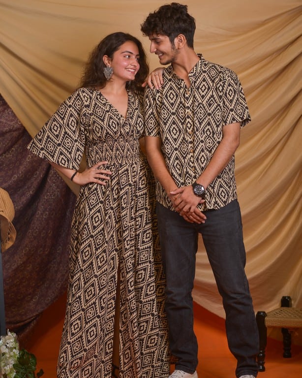 Cinnamon Black Slit Kirtle Family Set