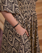 Cinnamon Black Slit Kirtle Dress