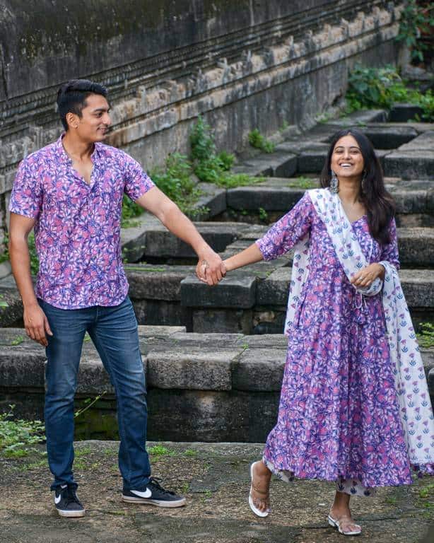 Water Lily Suit Couple Set