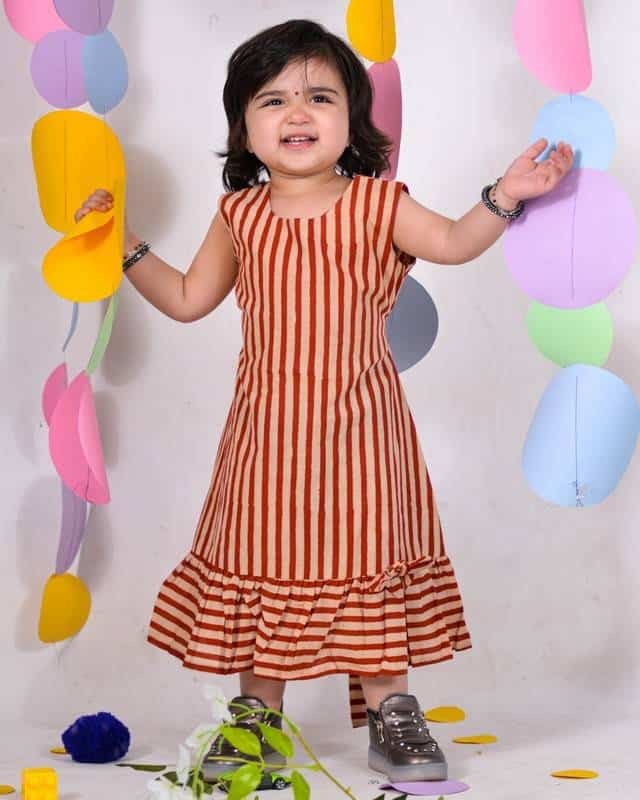 Brick Red Striped Family