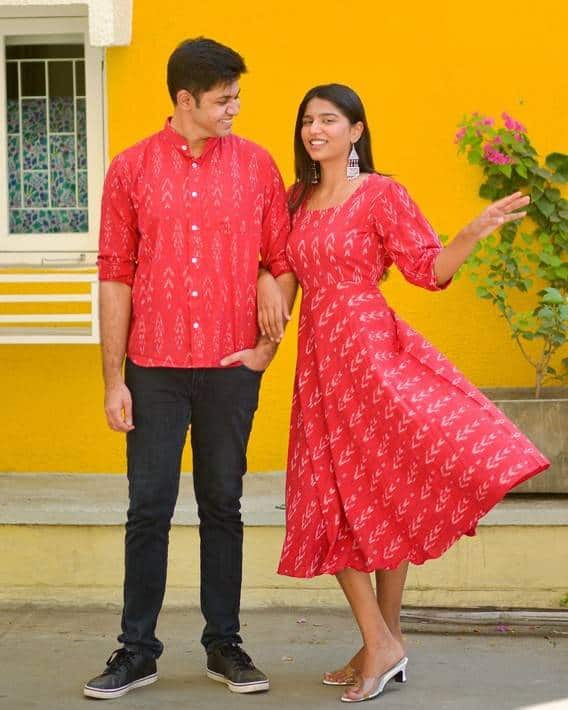 Rose Red Couple