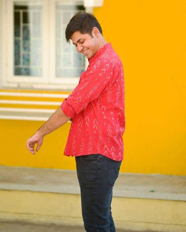 Rose Red Shirt Main image