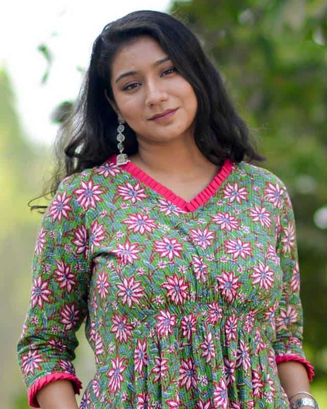 Spring Floral Ruched Nursing Kurti