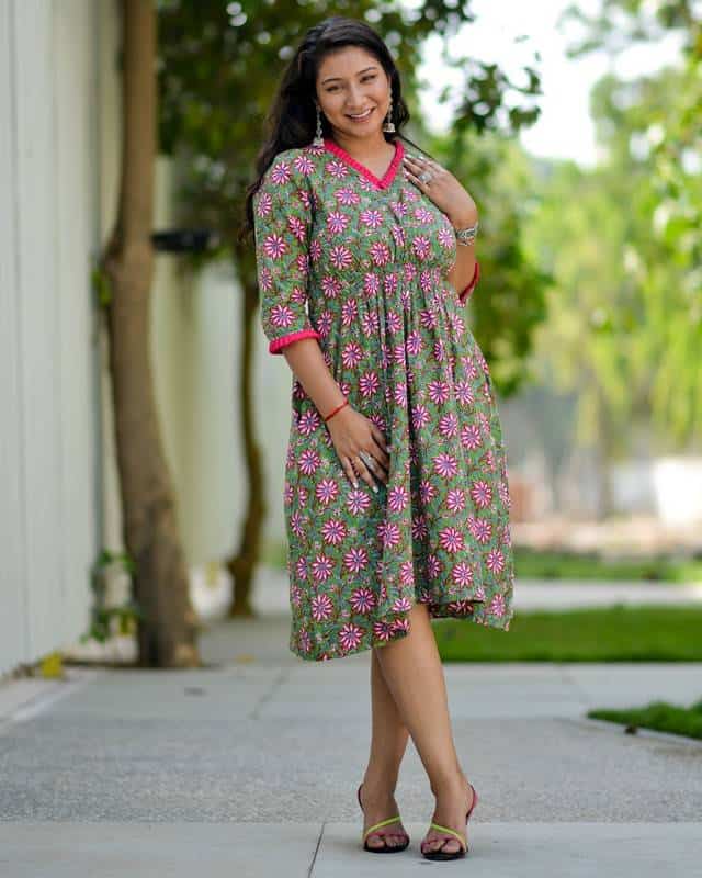 Spring Floral Ruched Nursing Kurti