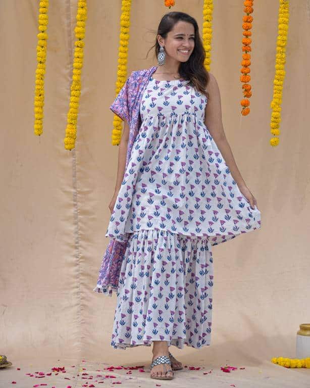 Serene Tulips Sharara Nursing Set