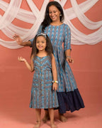 Bluelytical Mother Daughter Twinning