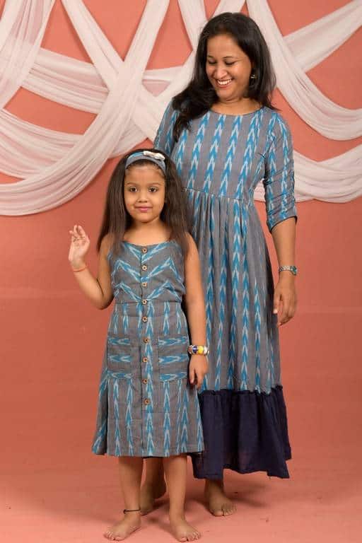 Bluelytical Mother Daughter Twinning