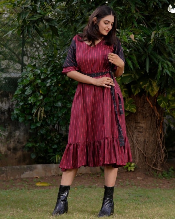 Beetroot Diverting Threads Maternity Dress