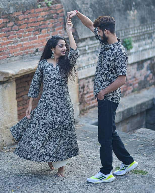 Black Floral Kiara Dawn Couple
