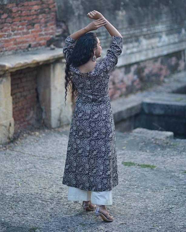 Black Floral Kiara Dawn Kurta Dress