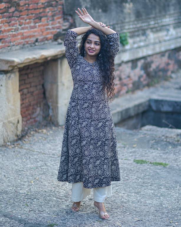 Black Floral Kiara Dawn Kurta Dress