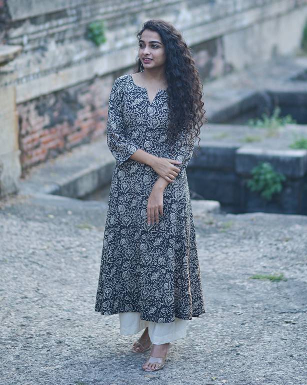 Black Floral Kiara Dawn Kurta Dress