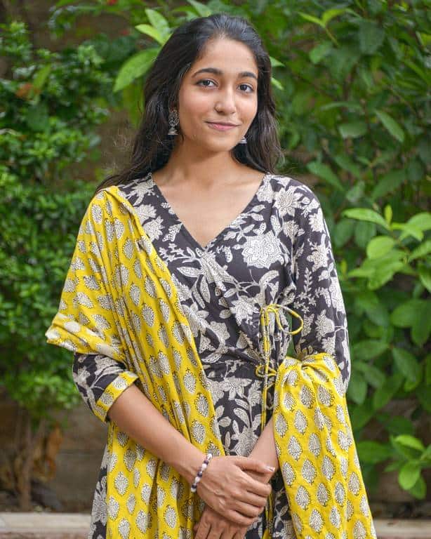 Noir Vine Angrakha Set