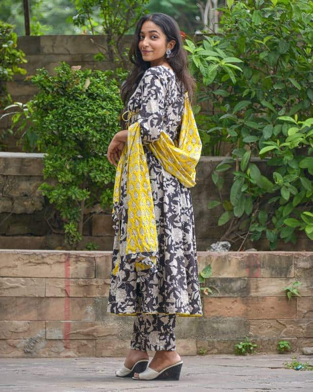 Noir Vine Angrakha Nursing Set