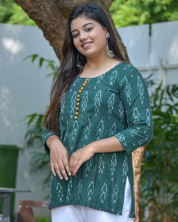 Canopy Green Short Kurti Secondary image