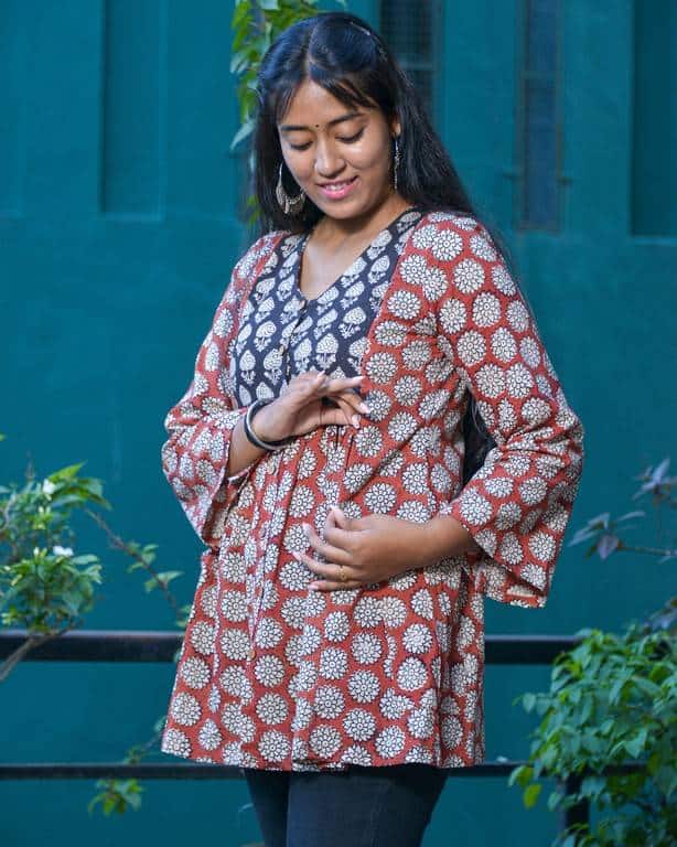 Rosy Noir Short Nursing Kurti