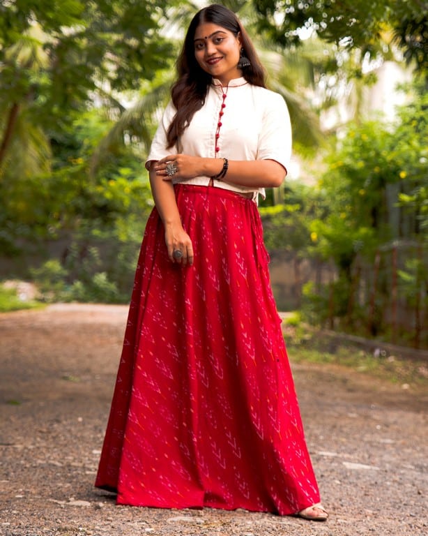 Rose Red  Skirt Blouse Set Secondary image
