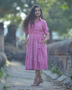 Leafing Pink Front Button Openable With Belt