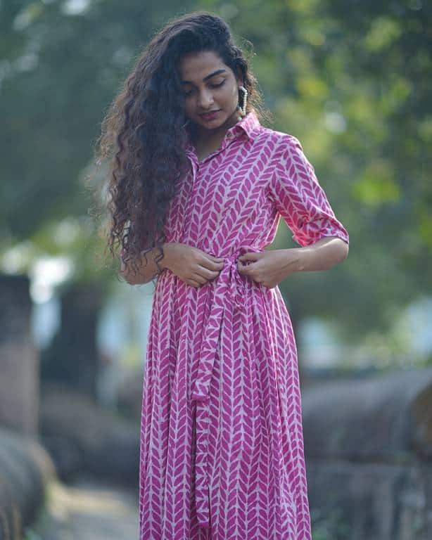 Leafing Pink Front Button Openable With Belt