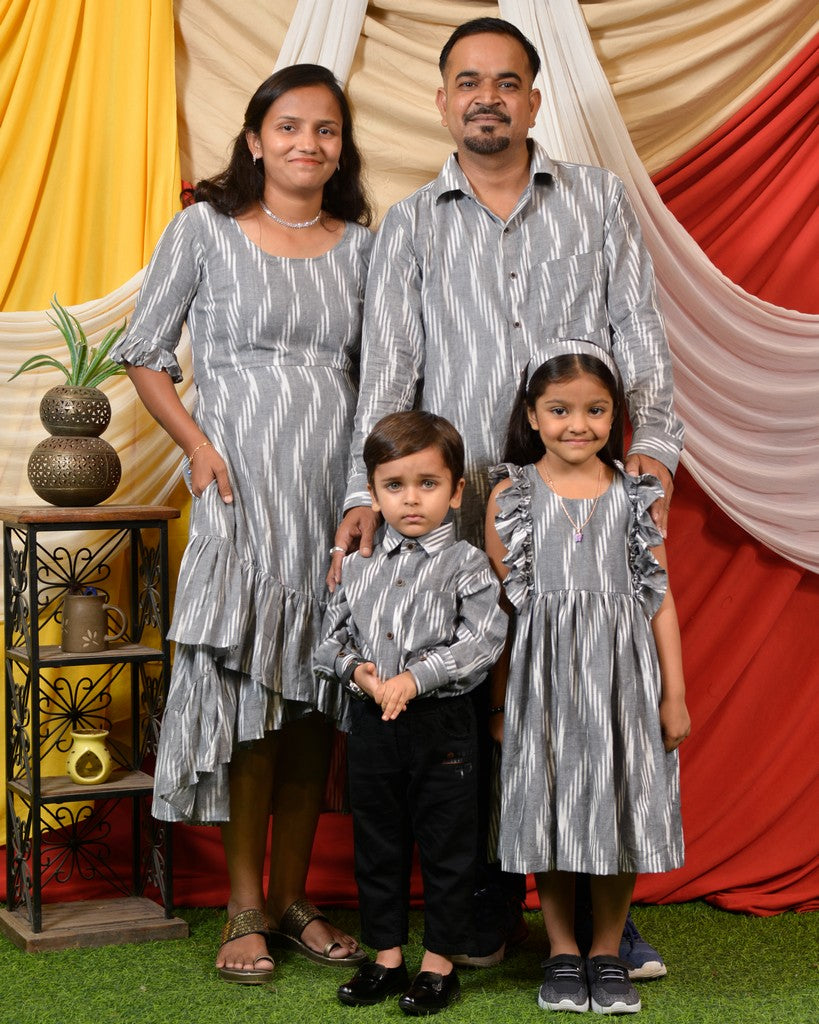 Greywood Senorita Ikat Family Set