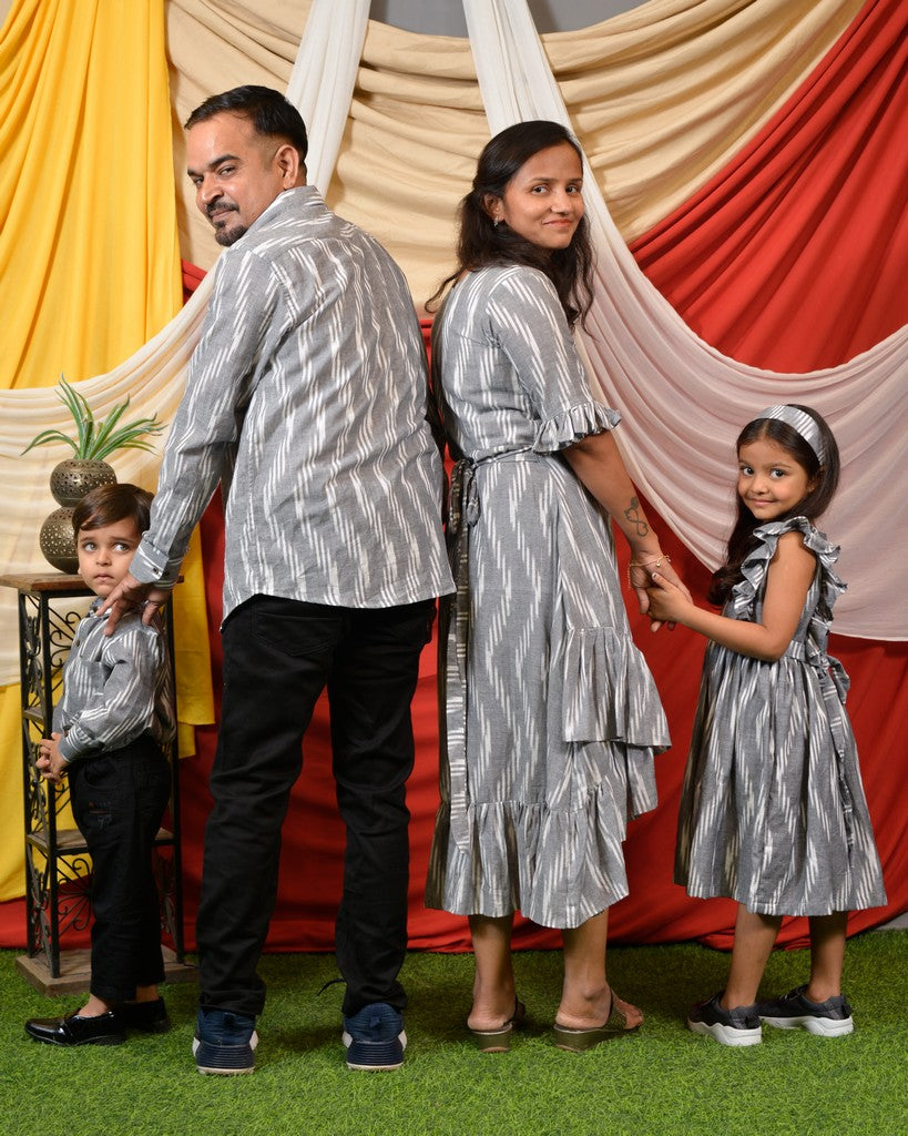 Greywood Senorita Ikat Family Set