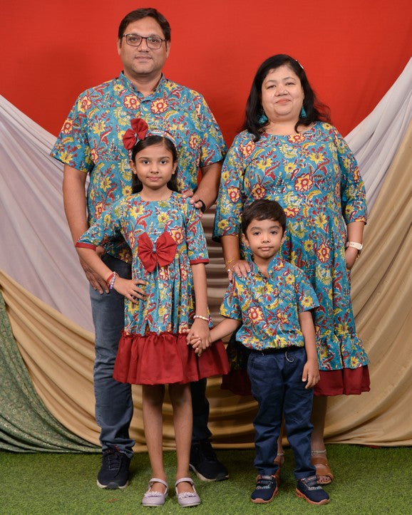 Turquoise Floral Frill Family Secondary image