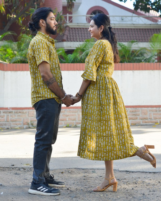 Yellow Fish Print Couple
