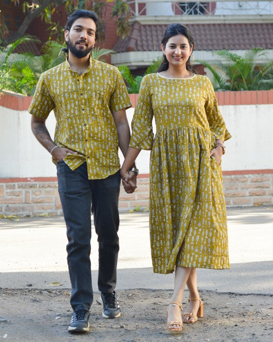 Yellow Fish Print Couple