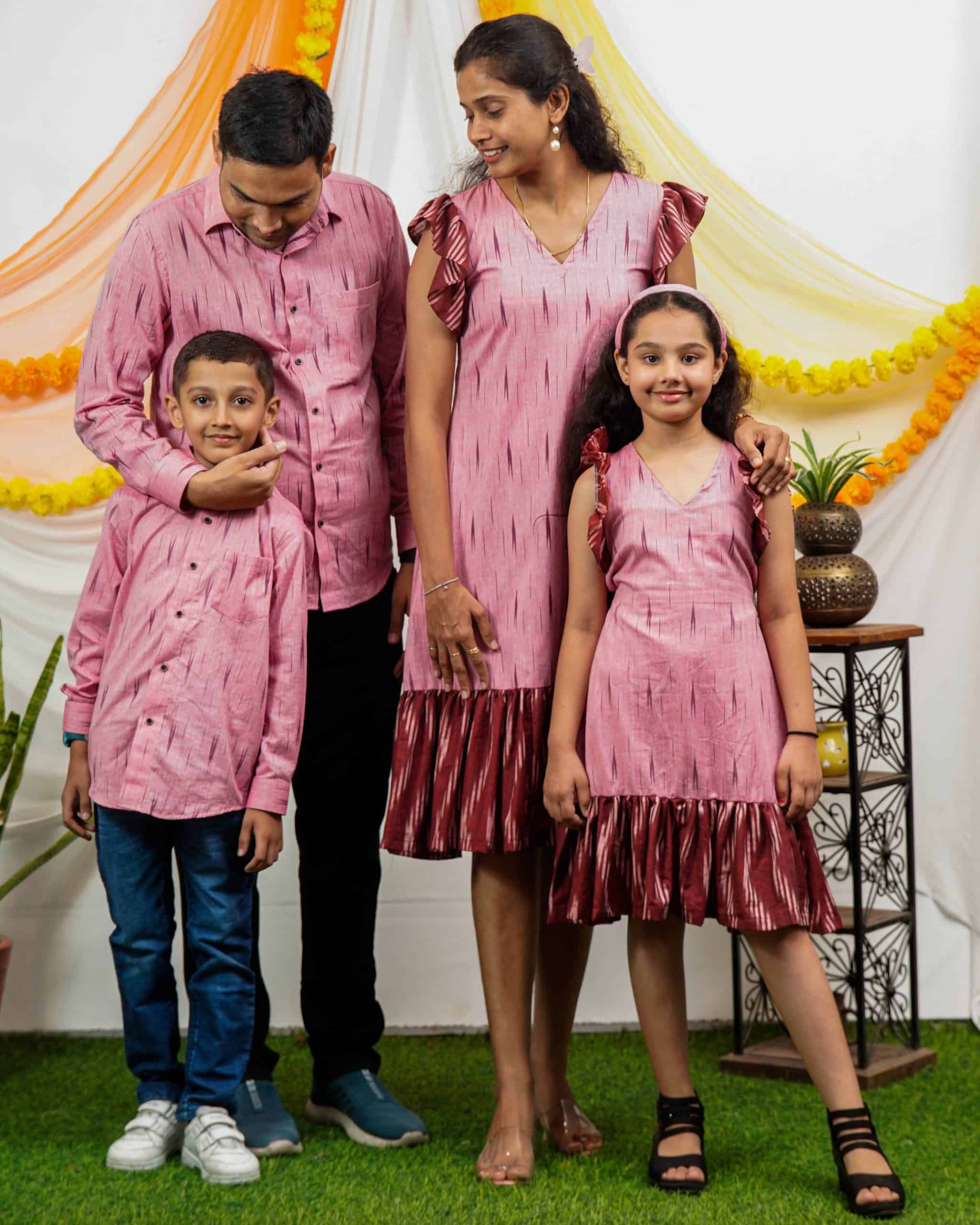 Pink Peacock Frill Family Set Secondary image