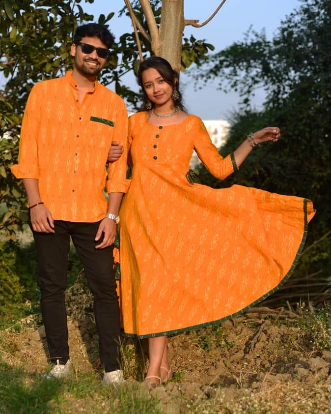 Canary Yellow Couple