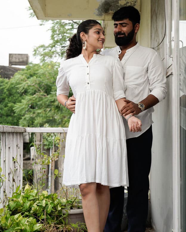 Starry White Short Couple