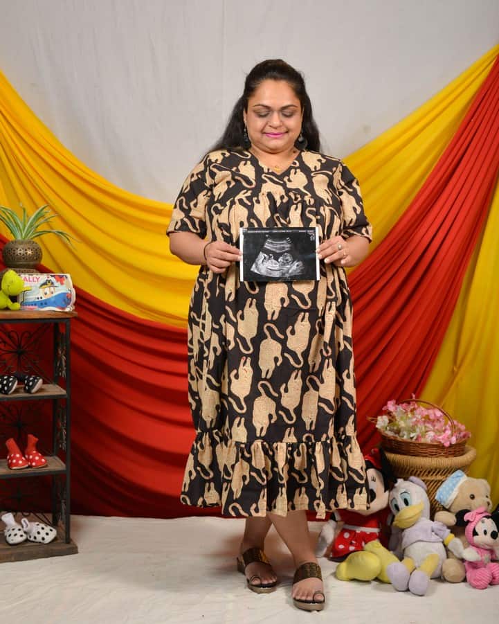 Black Lisa Midi Maternity Dress