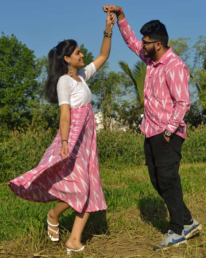 Pink Presence Couple