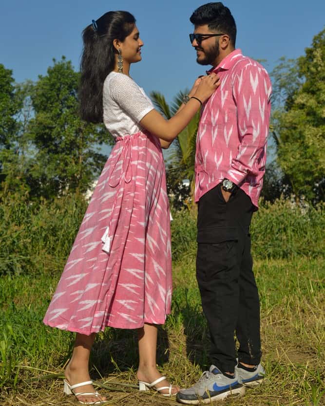 Pink Presence Couple