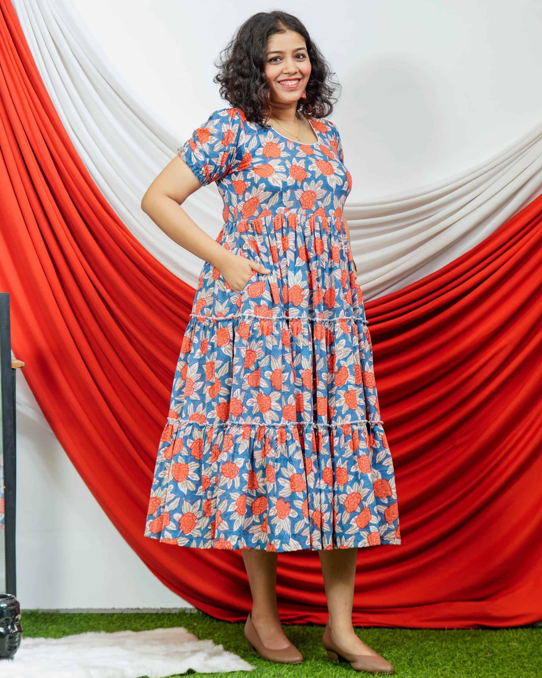 Blooming Vine Tiered Maternity Dress Secondary image