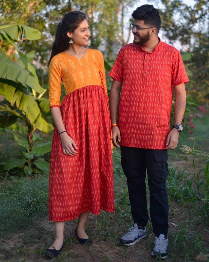 Canary Red Couple