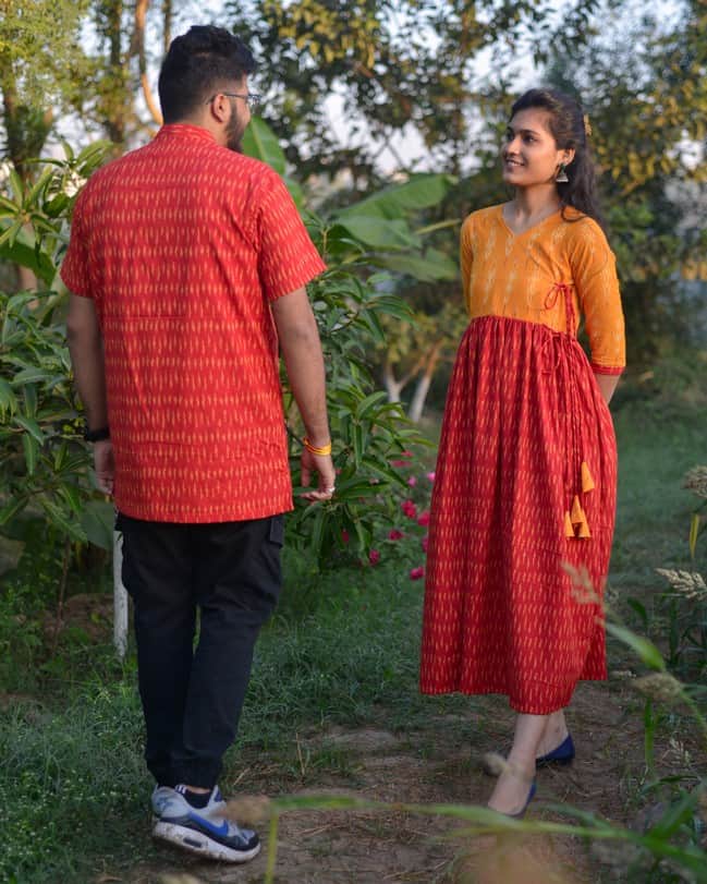 Canary Red Couple