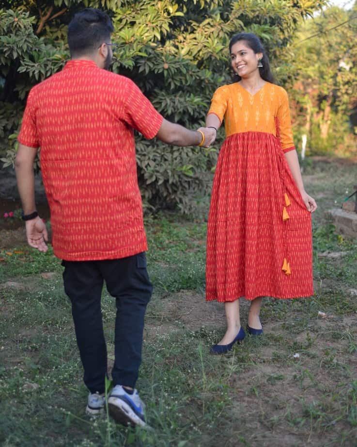 Canary Red Couple
