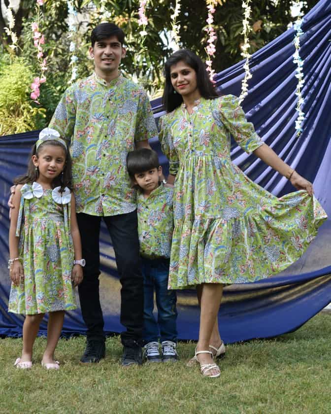 Mint Green Starry Short Family Set Secondary image