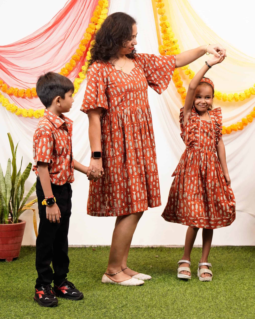 Fish Red Print Short Mom Kid Twinning