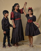 Black Diverting Threads Mom Kid Twinning