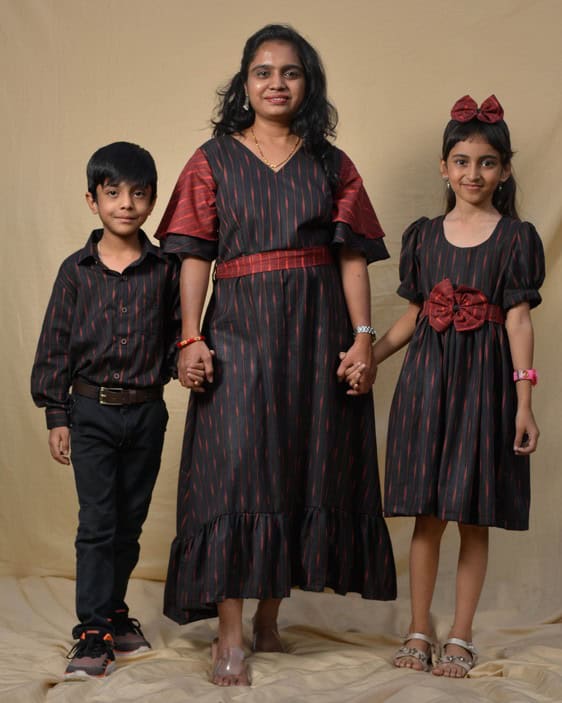 Black Diverting Threads Mom Kid Twinning