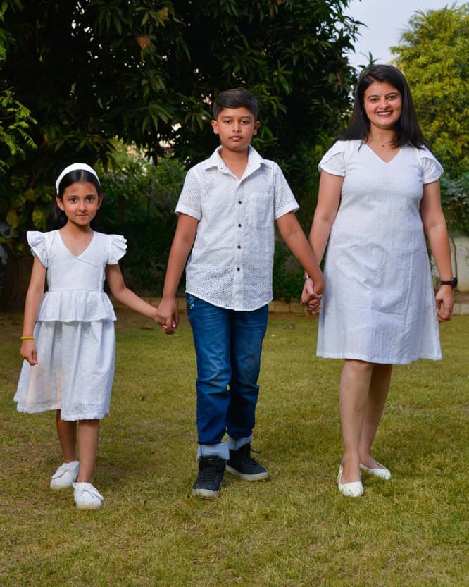 White Cutwork Short Mom Kid Twinning