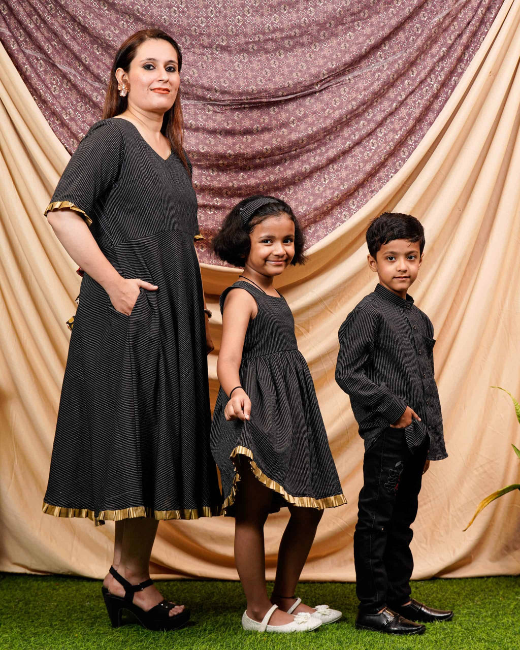 Black Kantha Mother Kids Twinning