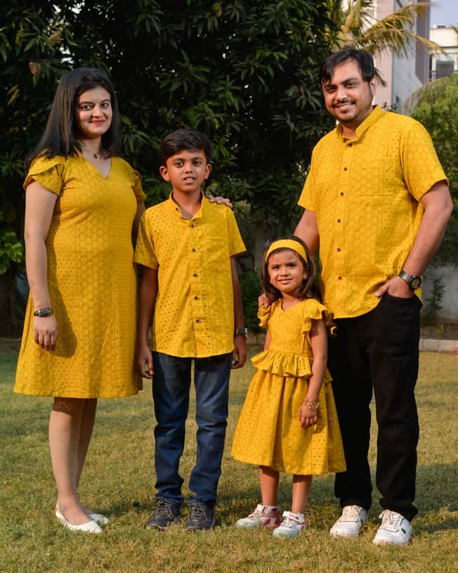 Sunbeam Yellow Short Family Main image