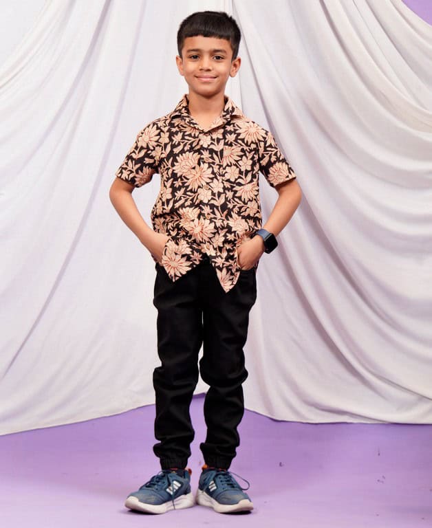 Queen Black Frill Kids Shirt